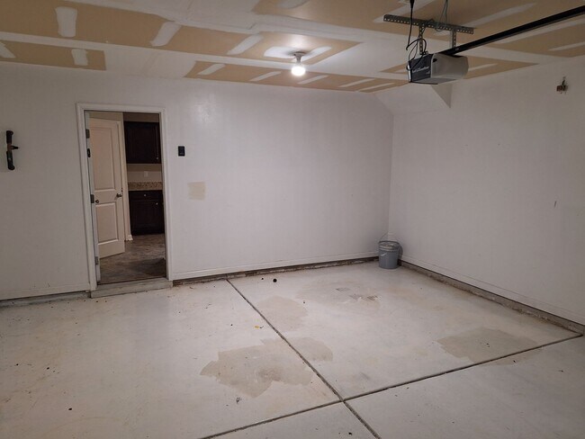 Building Photo - Wonderful Two Story Four Bedroom Home in N...
