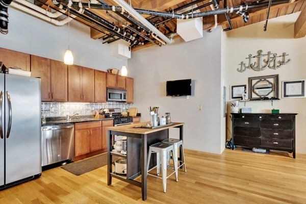 Building Photo - 43 Charlton St