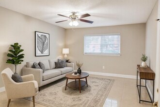 Building Photo - 3600 N 56th Ave