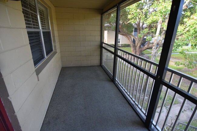 Building Photo - 1bed/1 bath, 2nd Floor Condo at Sandlewood...