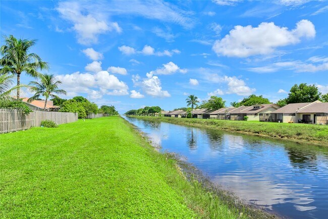 Building Photo - 3104 NW 109th Ave