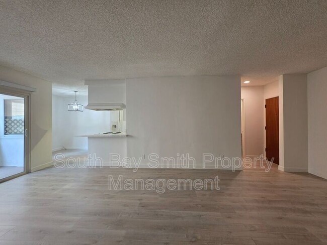 Building Photo - 8710 Delgany Ave