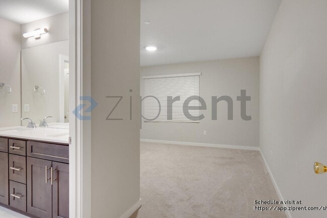 Building Photo - 9614 19th Ave SE