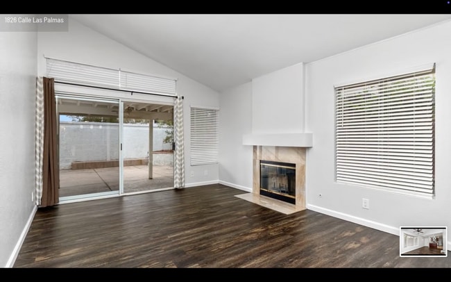 Building Photo - Beautiful Oceanside Home with Vaulted Ceil...
