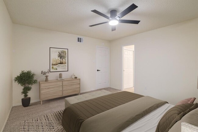 Building Photo - 13236 Kerrville Folkway