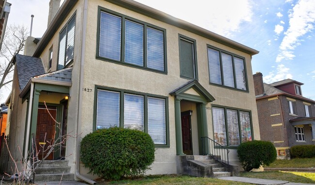 Building Photo - 1427 1/2 Bryden Road Unit