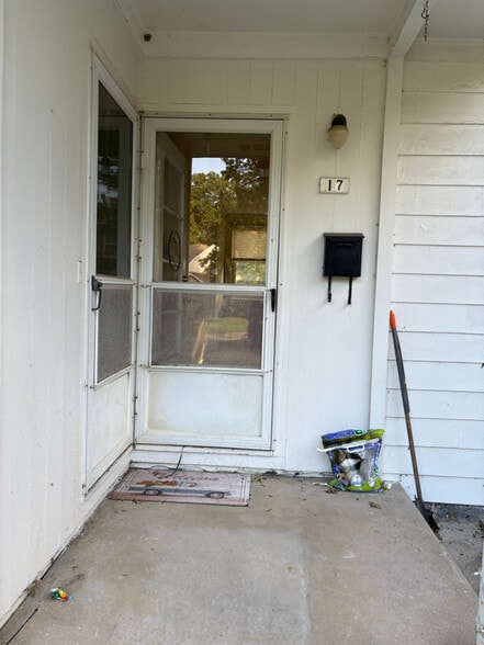 Building Photo - 13 Dewitt St