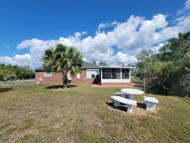 Building Photo - 7327 Rodgers Dr