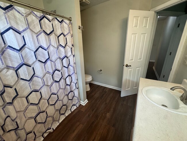 Building Photo - 778 Kingston Cir