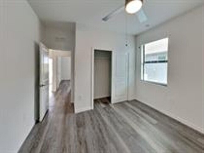 Building Photo - 24501 Zephyr Ct