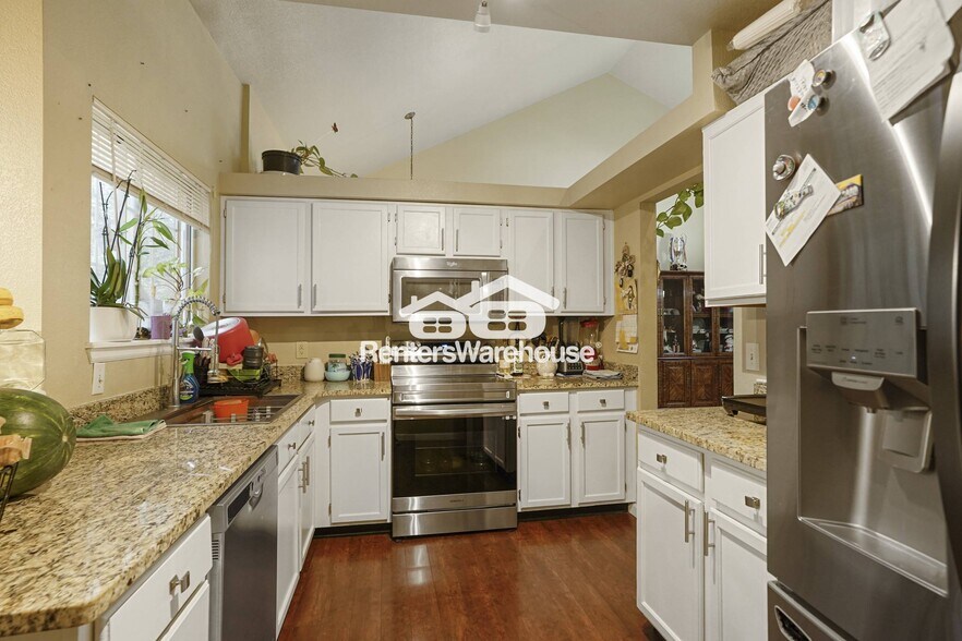 Building Photo - 12947 S Molly Ct
