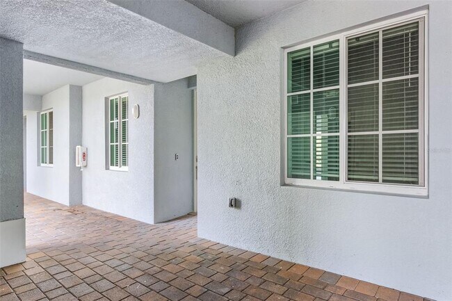 Building Photo - 14191 Heritage Landing Blvd