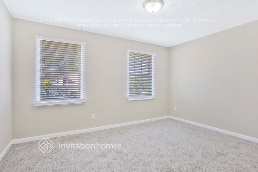 Building Photo - 612 Lone Oak Ct