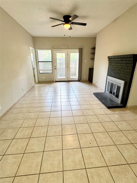 Primary Photo - 2501 W Slaughter Ln