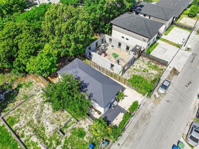 Building Photo - 1820 NW 63rd St