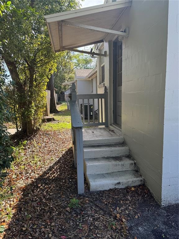 Building Photo - 310 W Park St