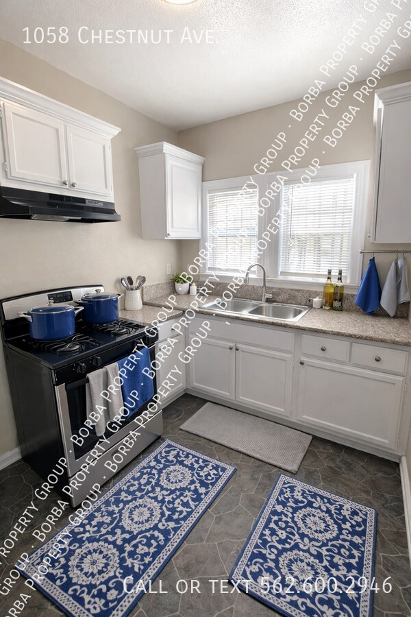 Building Photo - 1058 Chestnut Ave