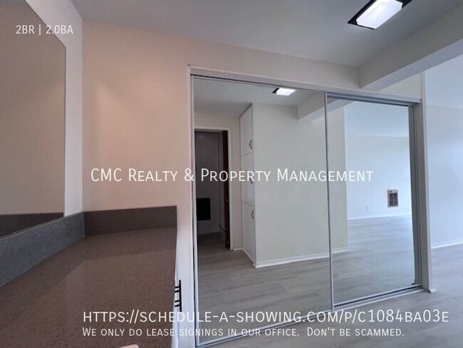 Building Photo - 5400 E The Toledo