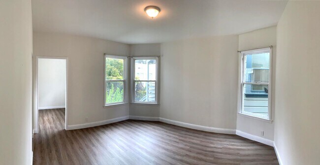 Building Photo - 756-758-758 8th Ave