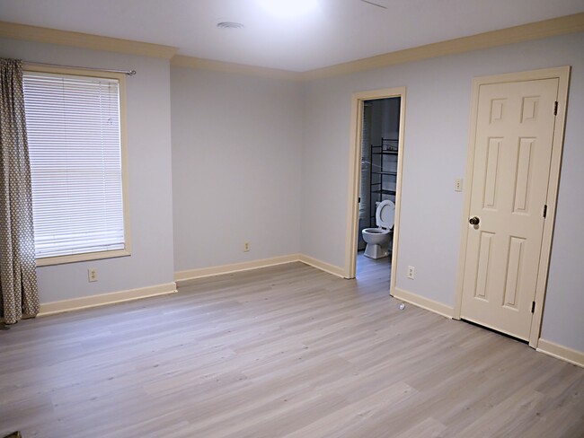 Master bedroom with half bath - 127 Arcadia Ln