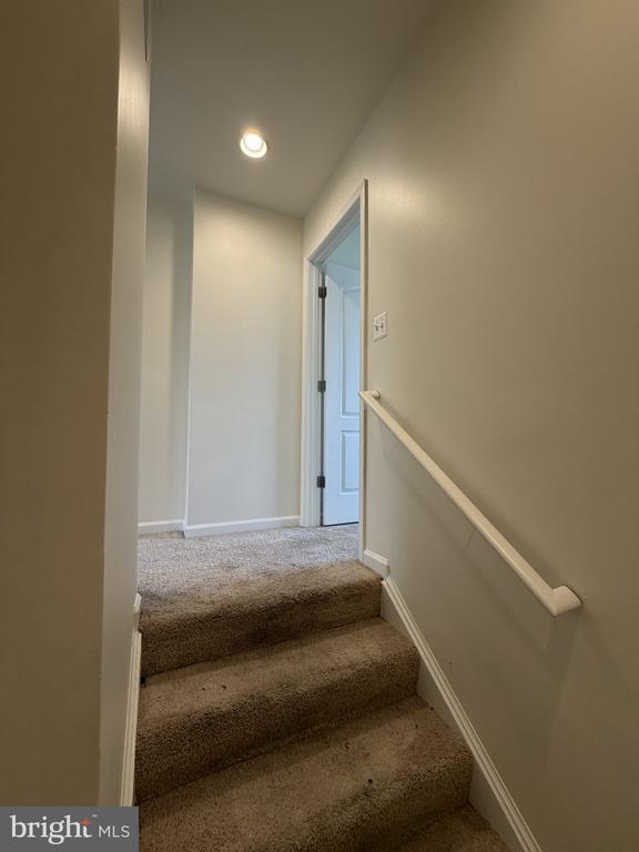 Building Photo - 40 Orch Grn Dr