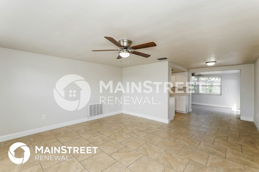 Building Photo - 7625 Ilex Dr