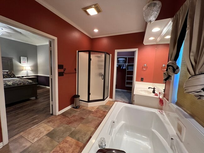Building Photo - 207 Knoll Creek Cir