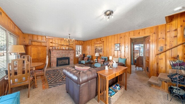 Building Photo - Lovely home with lake views available for ...