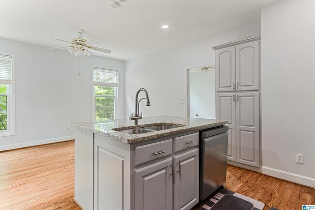 Building Photo - 1538 Jacobs Cir