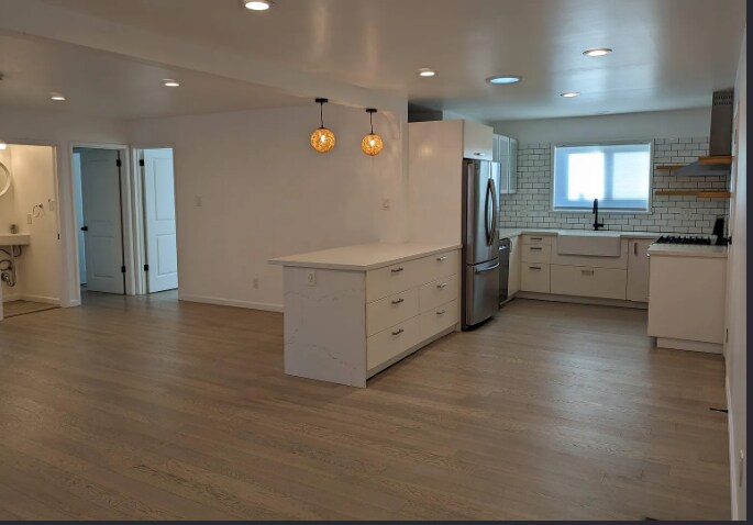 Building Photo - 1459 Monterey St