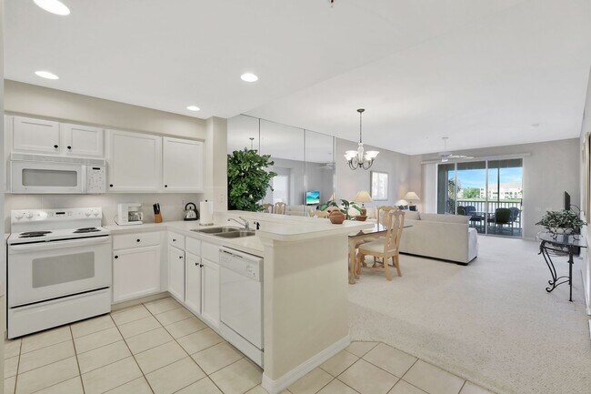 Building Photo - 17040 Willowcrest Way