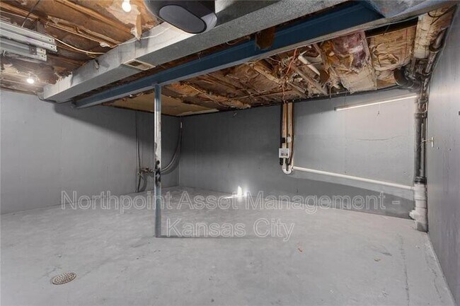 Building Photo - 16364 E 34th St S