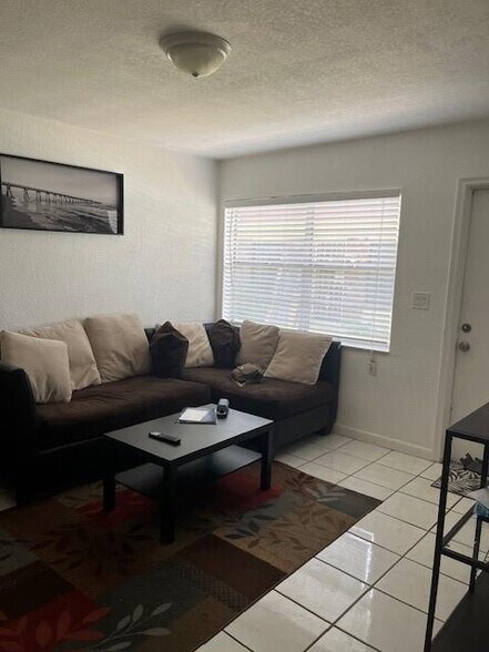 Building Photo - 4169 SW 67th Ave