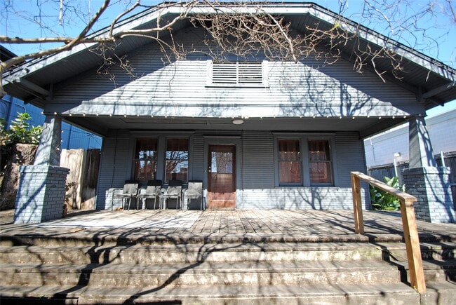 Building Photo - 1110 Missouri St