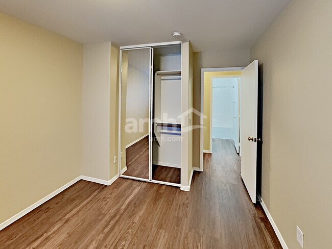 Building Photo - 16185 W Washington St