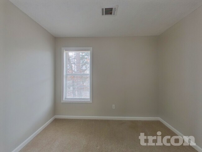 Building Photo - 1195 Misty Meadows Way