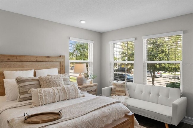 Building Photo - 5351 Bridge St