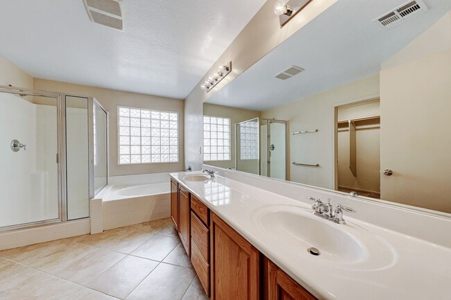 Building Photo - Beautiful Anthem Highland 3 Bedroom Home!