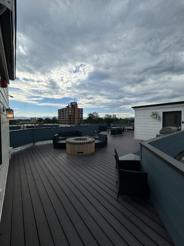 Building Photo - 336 E 1st Ave