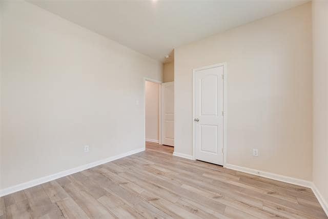Building Photo - 281 Moonstone Way