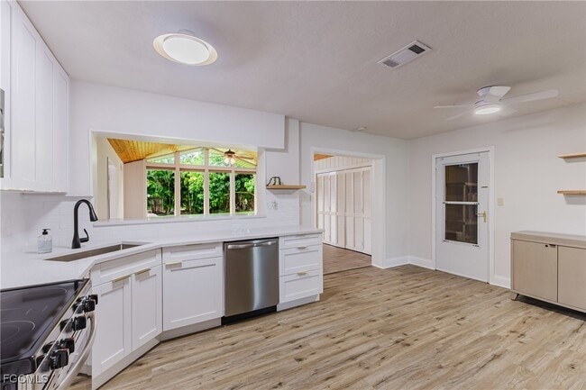 Building Photo - 1310 La Faunce Way