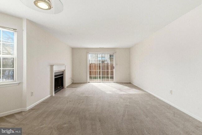 Building Photo - 3403 Waltham Ct