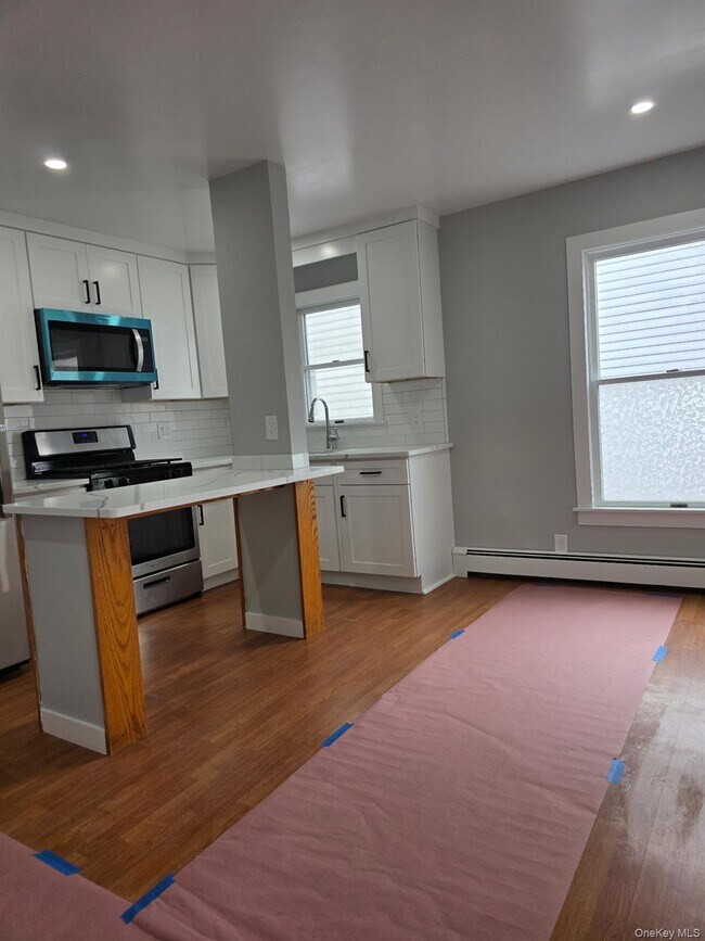 Building Photo - 3 Everett Ave