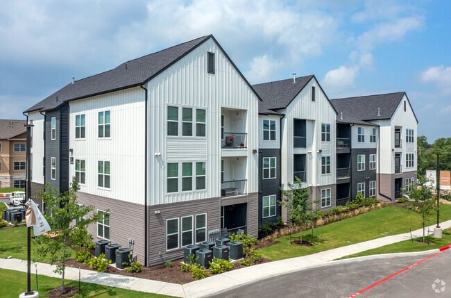 Building Photo - Lucent