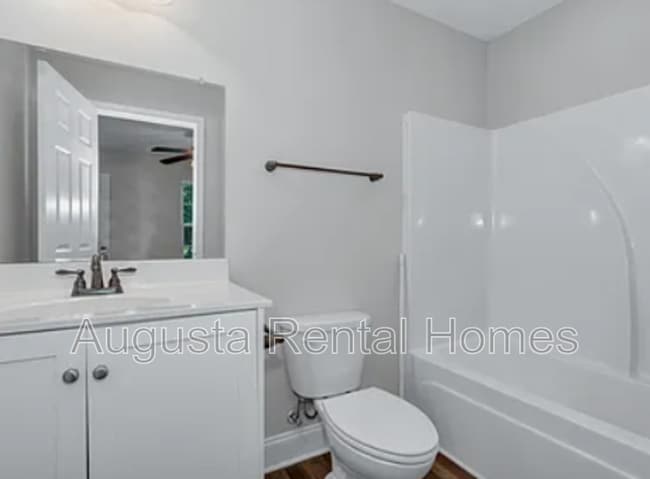 Building Photo - 1708 Verdery St