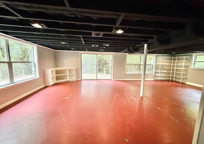 Building Photo - 102 Blueridge Pl