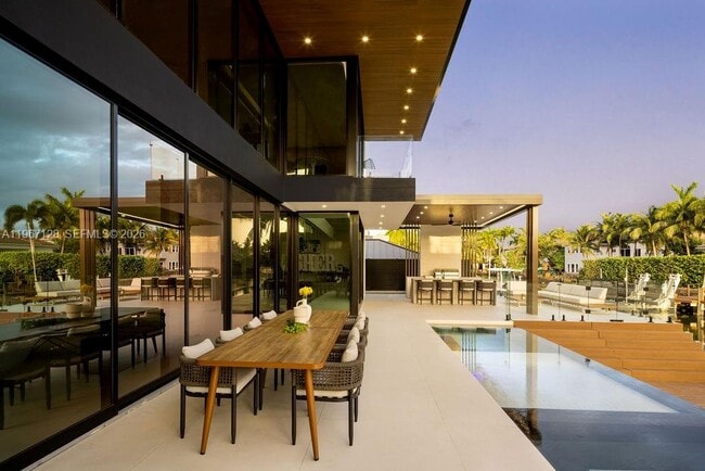 Building Photo - 1102 Washington St