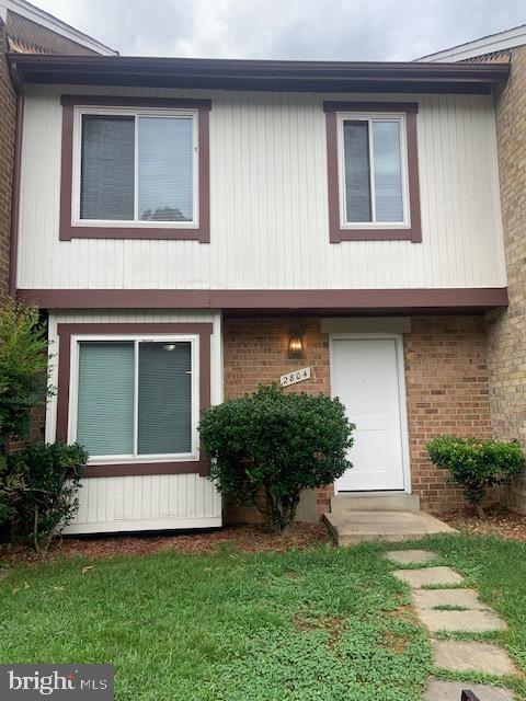 Building Photo - 2804 Cambridge Dr