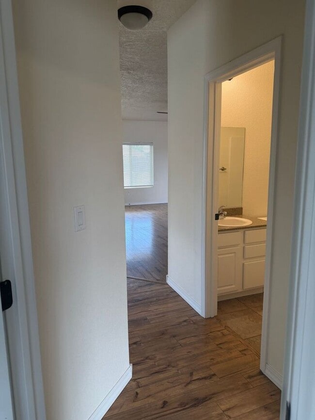 Building Photo - Beautiful Newly Renovated 3 Bedroom 2 Bath Home