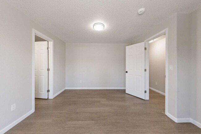 Building Photo - Updated 3 bedroom home with garage
